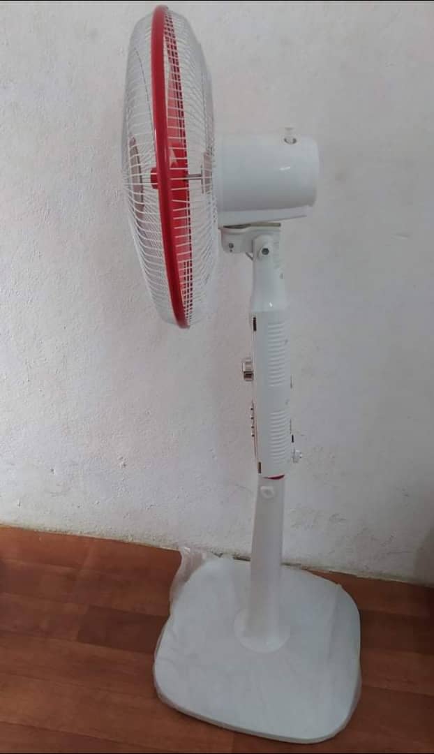 Chargeable fan - Image 2