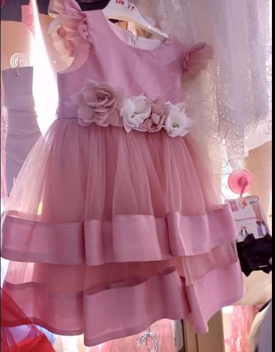 Gowns - Image 6