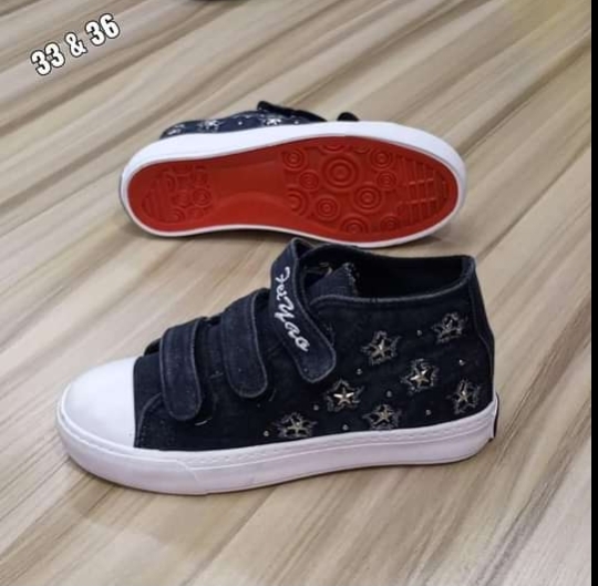 Shoes - Image 5