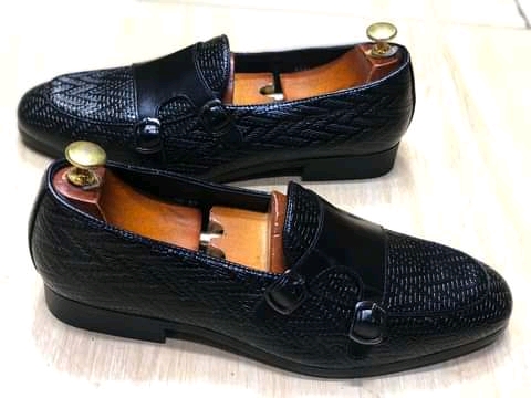 Shoe