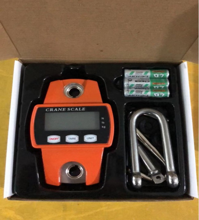 Electronic pocket scale for household usage. This scale can be use for household purposes since its very strong and can contain bigger and heavy goods. You can use in your shop or store. This is a very strong design and original. Product name: Electronic Scale Material: Plastic Weight: kg weigh: 200kg