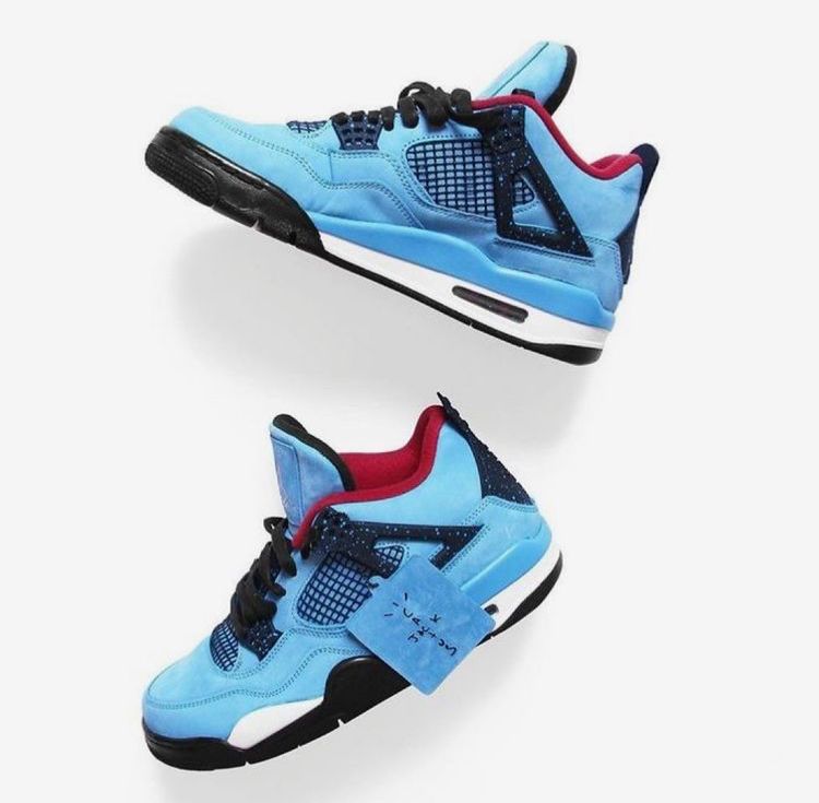 Sports shoes