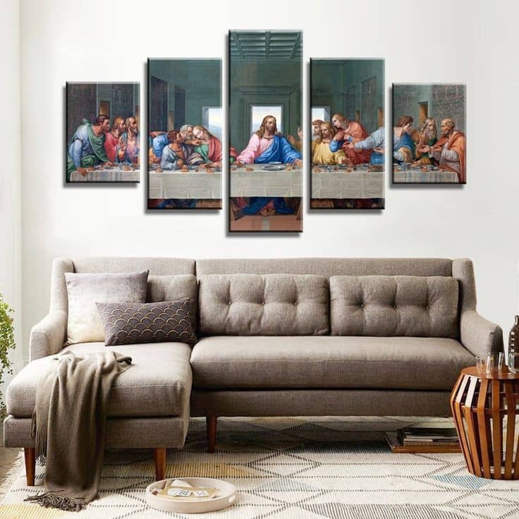 This board is unique in its kind. It can be used to decorate your home and makes it look more attractive. It is a 150 by 100 cm 5 in 1 board. You can use in your sitting room, bed room and dinner room. It can be use in hotels, restaurants and management offices.