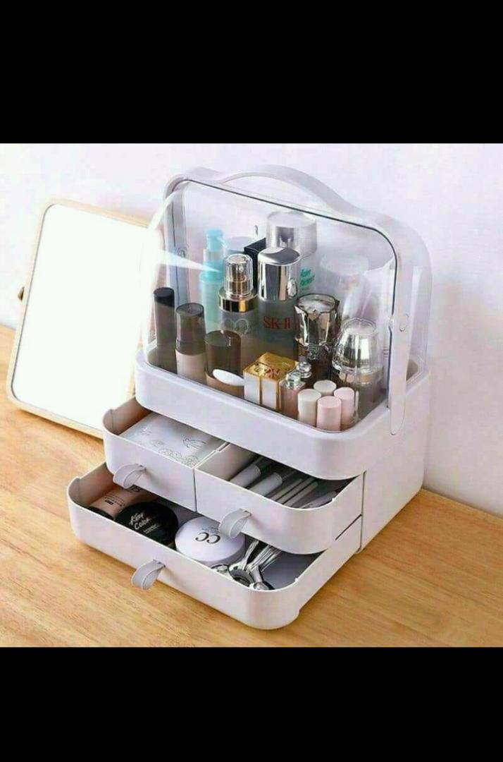 Make up corboard