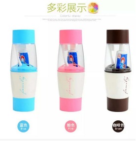 Toothbrush holder