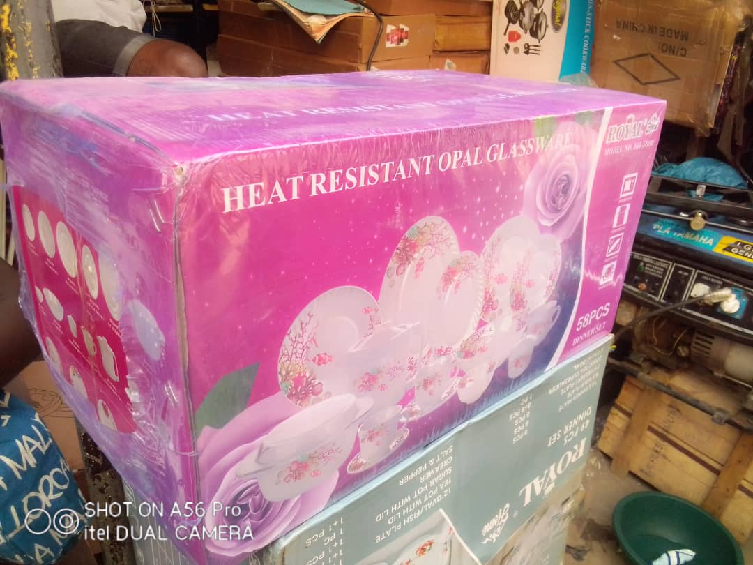 58 pieces of heat resistant glassware