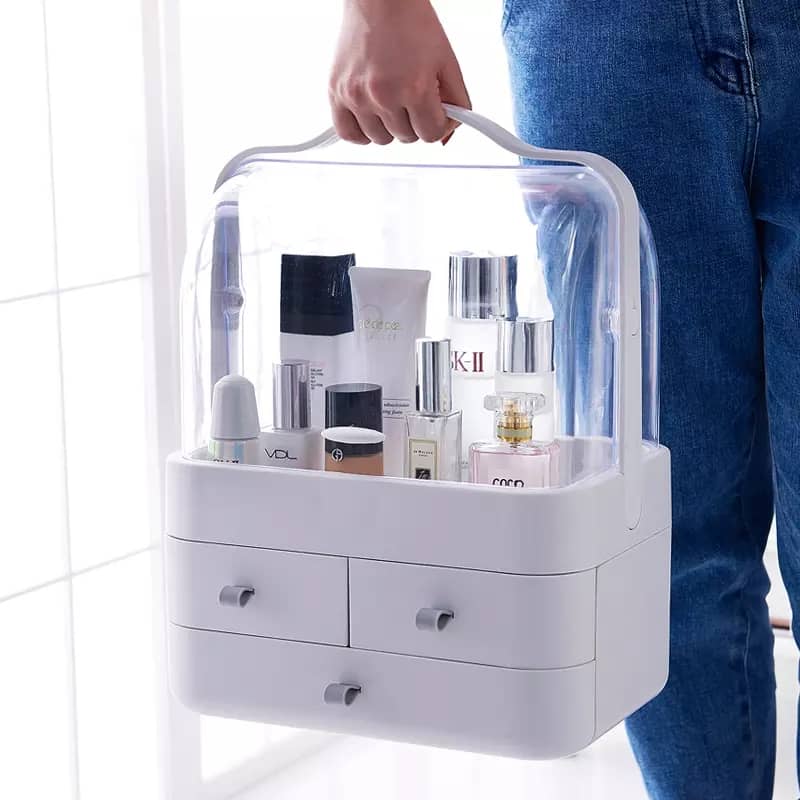 Portable cuboard for jewelry