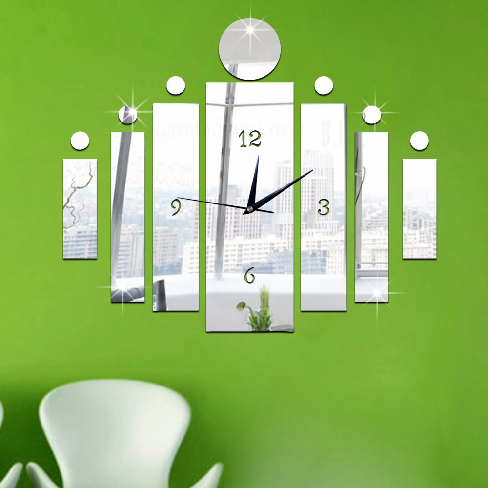 Small size clock