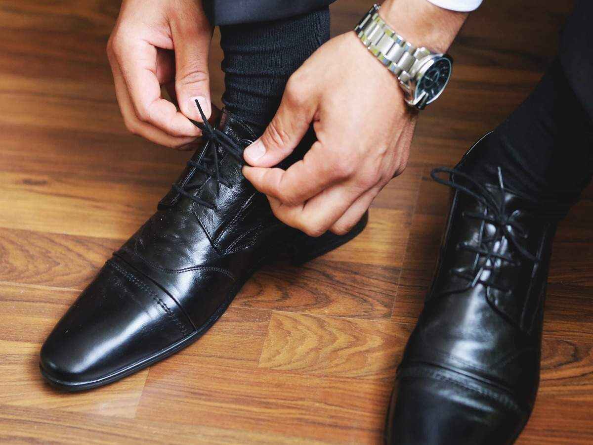 black Shoe