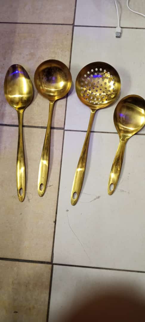 4 golden cooking spoon