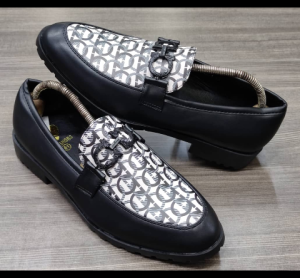 This is an outstanding pair of shoes. It is unique and comes unique. Made up of flexible leather. This shoe makes one looks attractive and presentable for any occasions. It can be used for office and any other celebrations one plan to attend. The soles are very strong and solid and it has a round front and the top is made of of multi-colors. Available size 43 - 45.