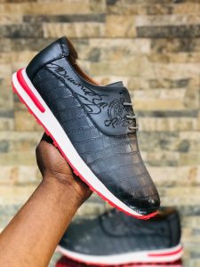 This is a quality shoe and has very strong leather. These shoes can adapt to any climatic situation. You can use it for your outings meetings and walking. Available in sizes 40 - 45