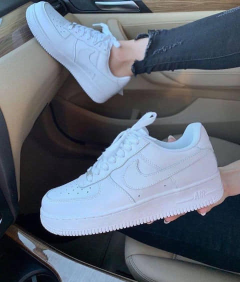This is one of the best shoes on the market. It is very resistant and it has strong lace. This is a quality shoe and has very strong leather. These shoes can adapt to any climatic situation. You can use it for your outings meetings and walking. Available in sizes 40 - 45