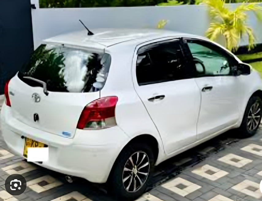 Affordable Toyota Yaris 2008 White – Automatic, Air Conditioning & Full Comfort